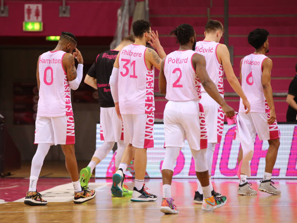 端表现与团 端表现与团