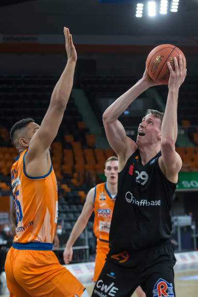 阻止雷霆的 阻止雷霆的